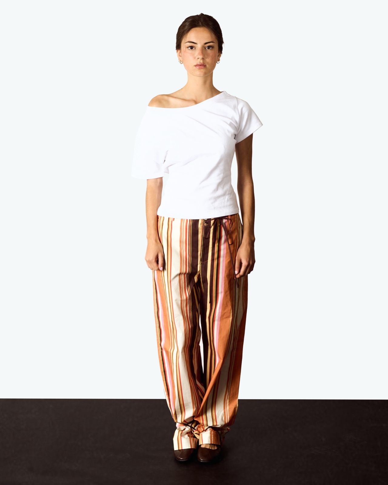Essential Weight Tee image 4